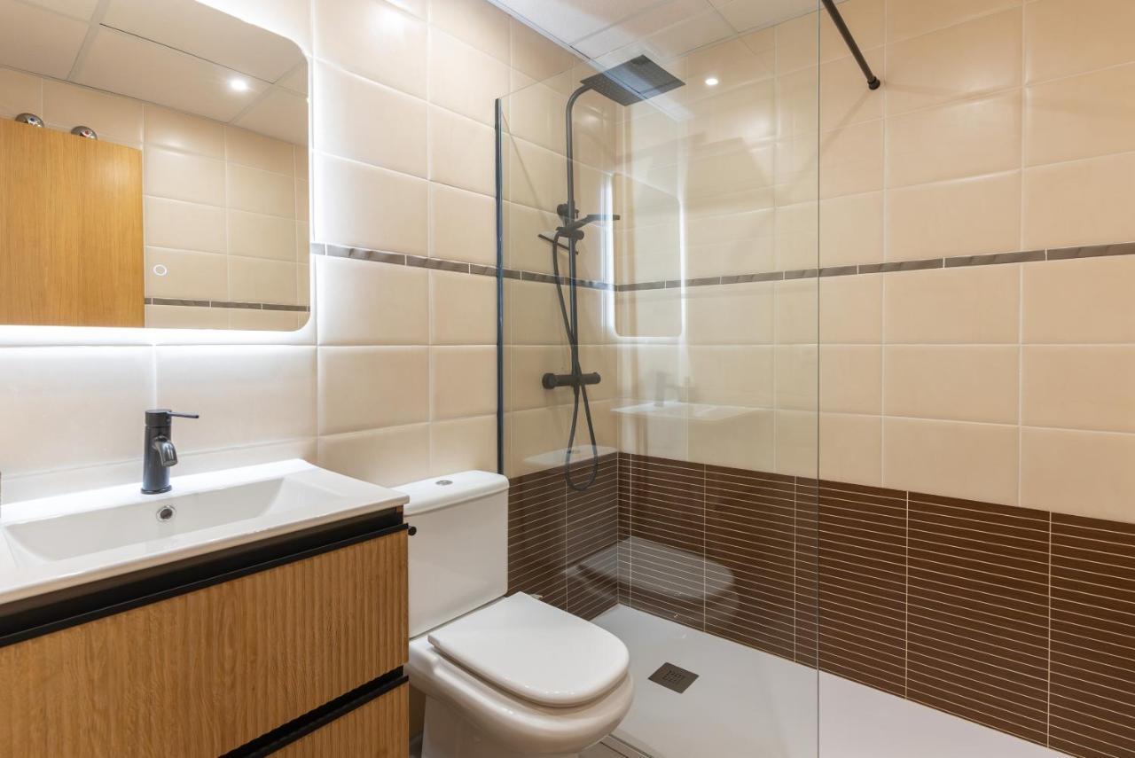 Apartamento Puerta De Cordoba- Exterior Con Balcones Dış mekan fotoğraf