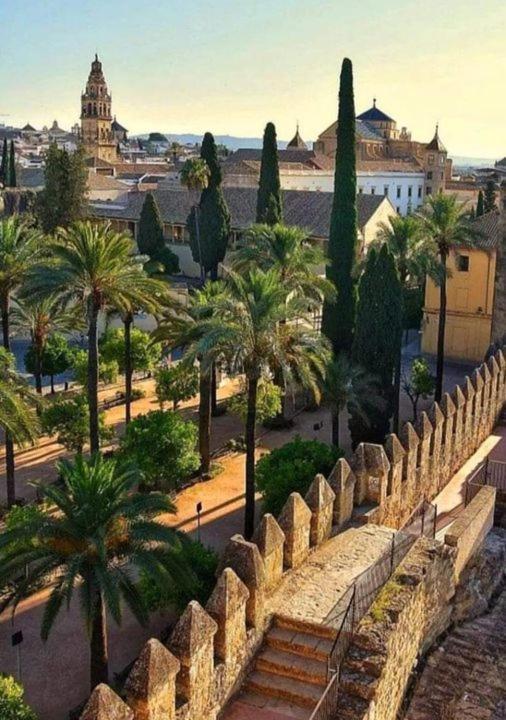 Apartamento Puerta De Cordoba- Exterior Con Balcones Dış mekan fotoğraf