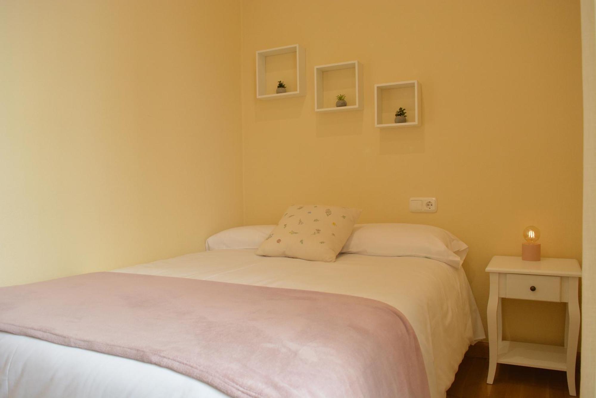 Apartamento Puerta De Cordoba- Exterior Con Balcones Dış mekan fotoğraf