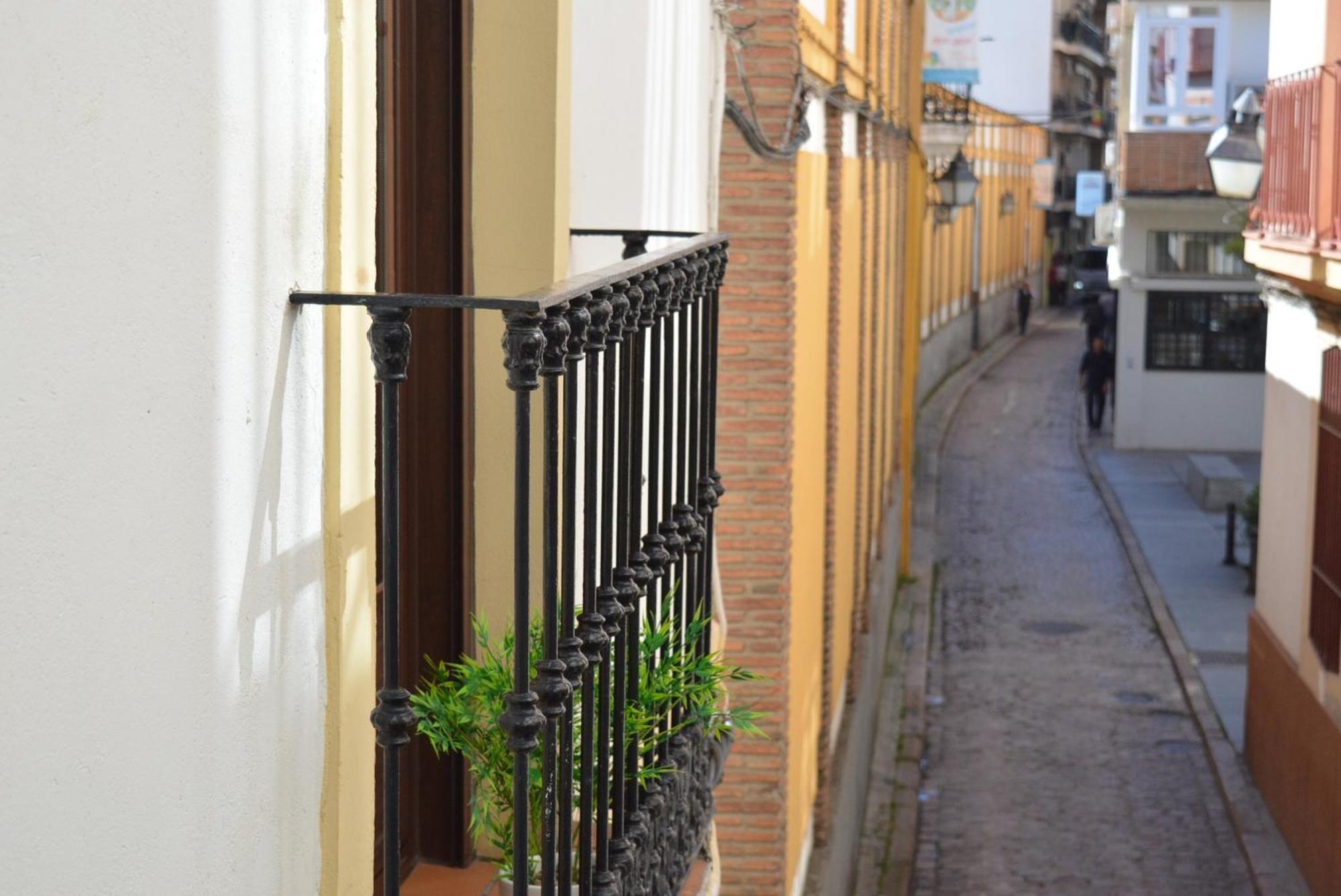 Apartamento Puerta De Cordoba- Exterior Con Balcones Dış mekan fotoğraf